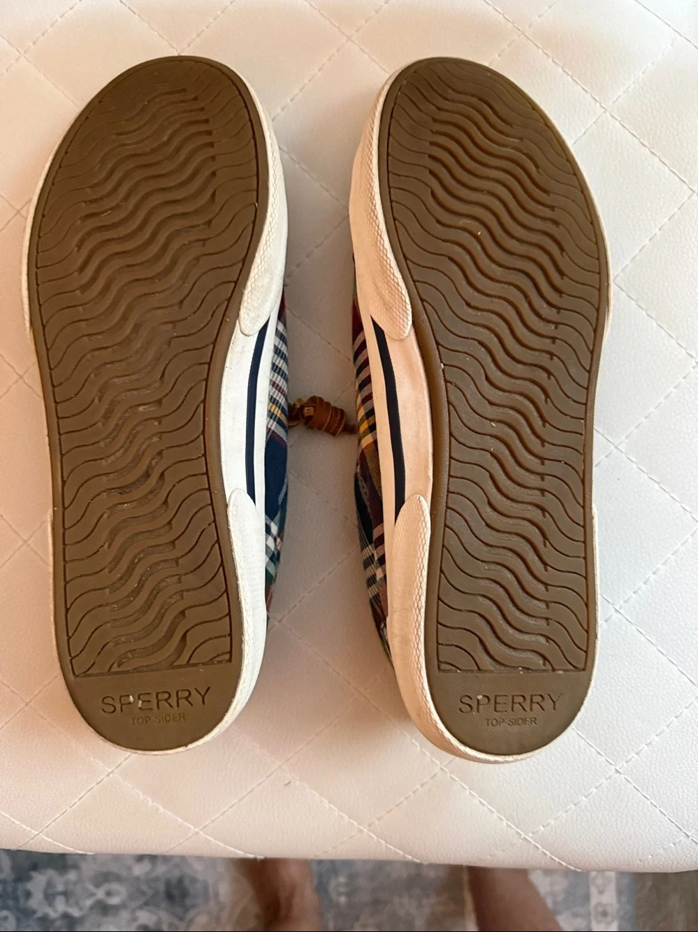 Sperry 8 1/2M Madras Plaid Canvas Boat Shoes w/Brown Leather Laces. Great cond